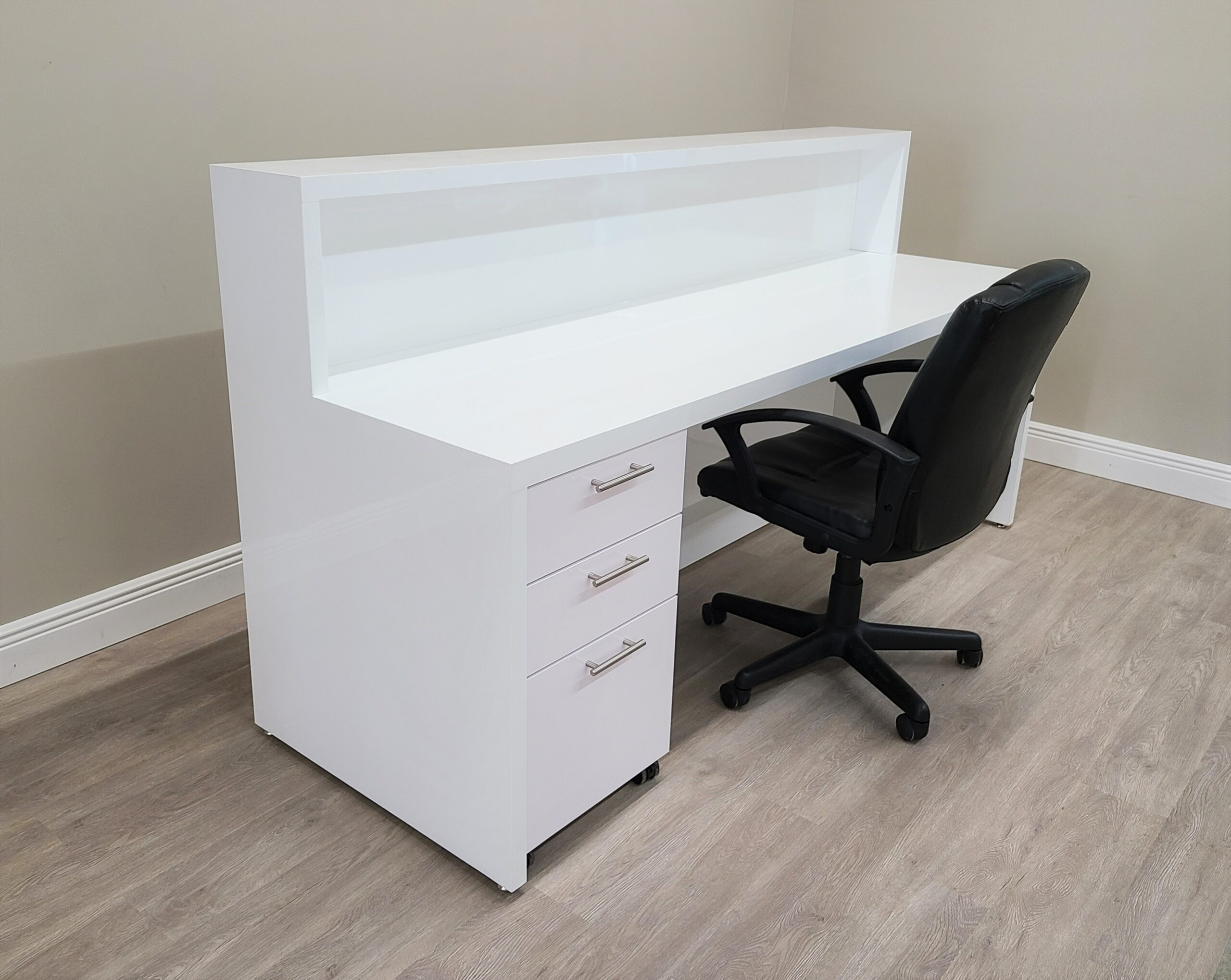 MARAM-DESIGN-OFFICE-Aquamarine-Reception-Desk