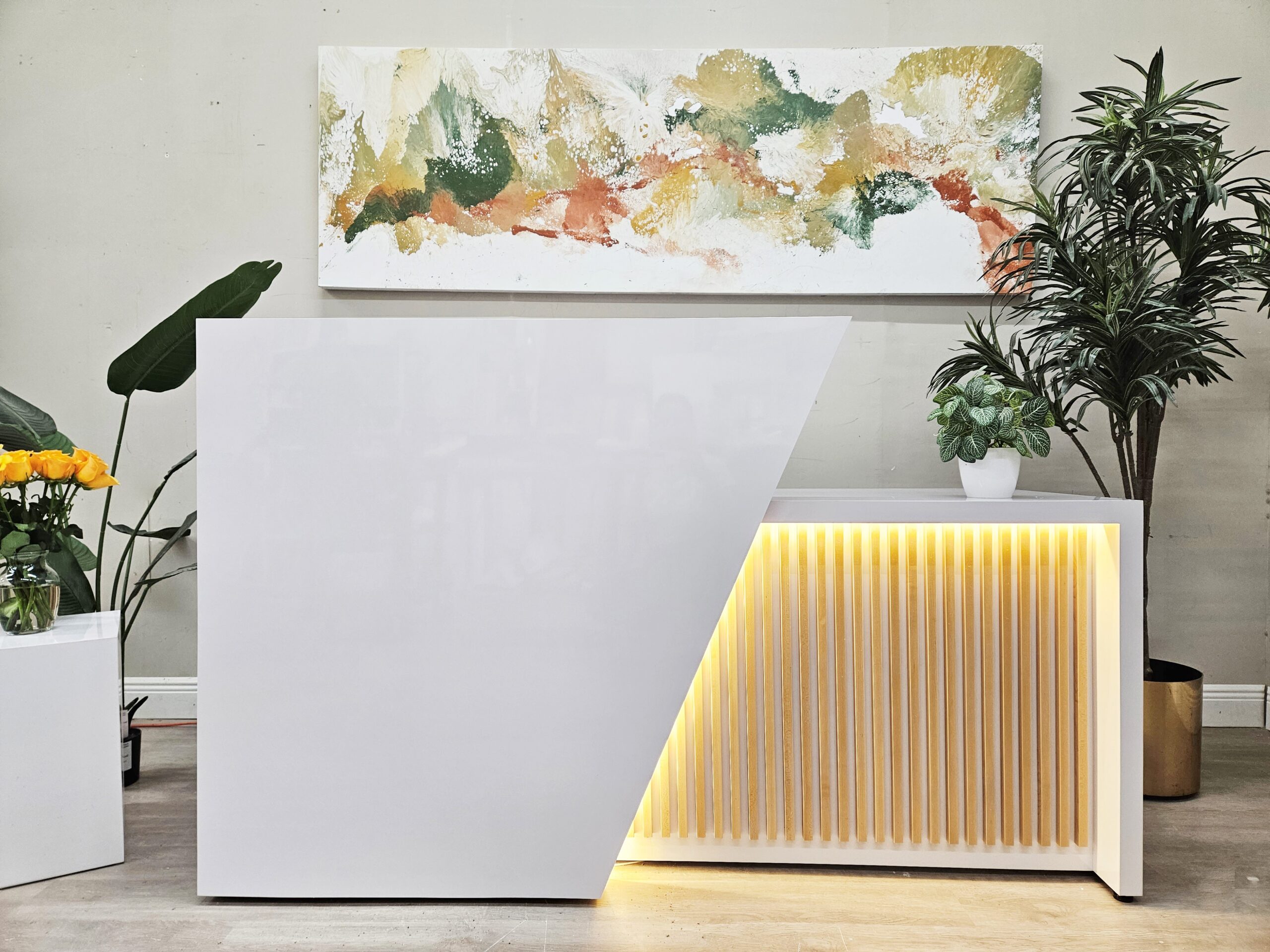 MARAM DESIGN OFFICE Aventurina Reception Desk White