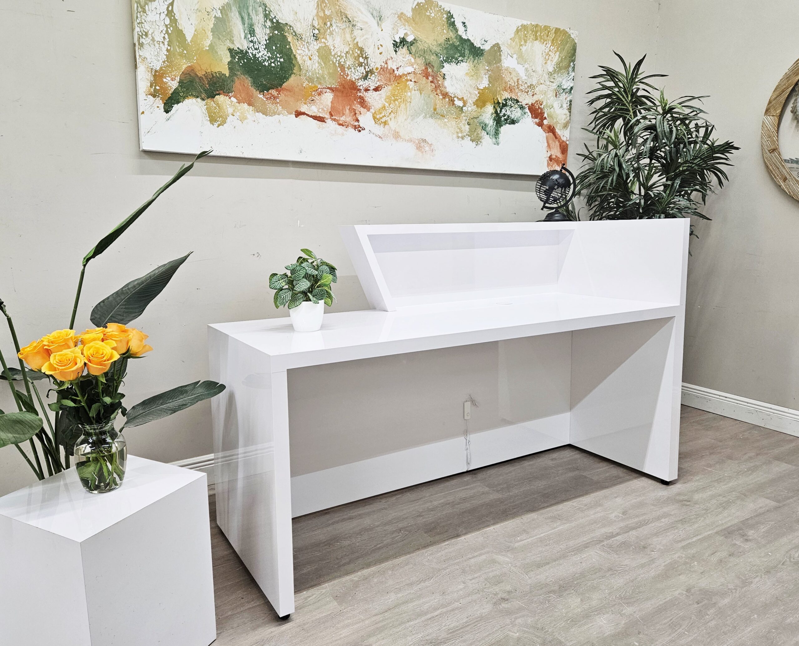 MARAM DESIGN OFFICE Aventurina Reception Desk White