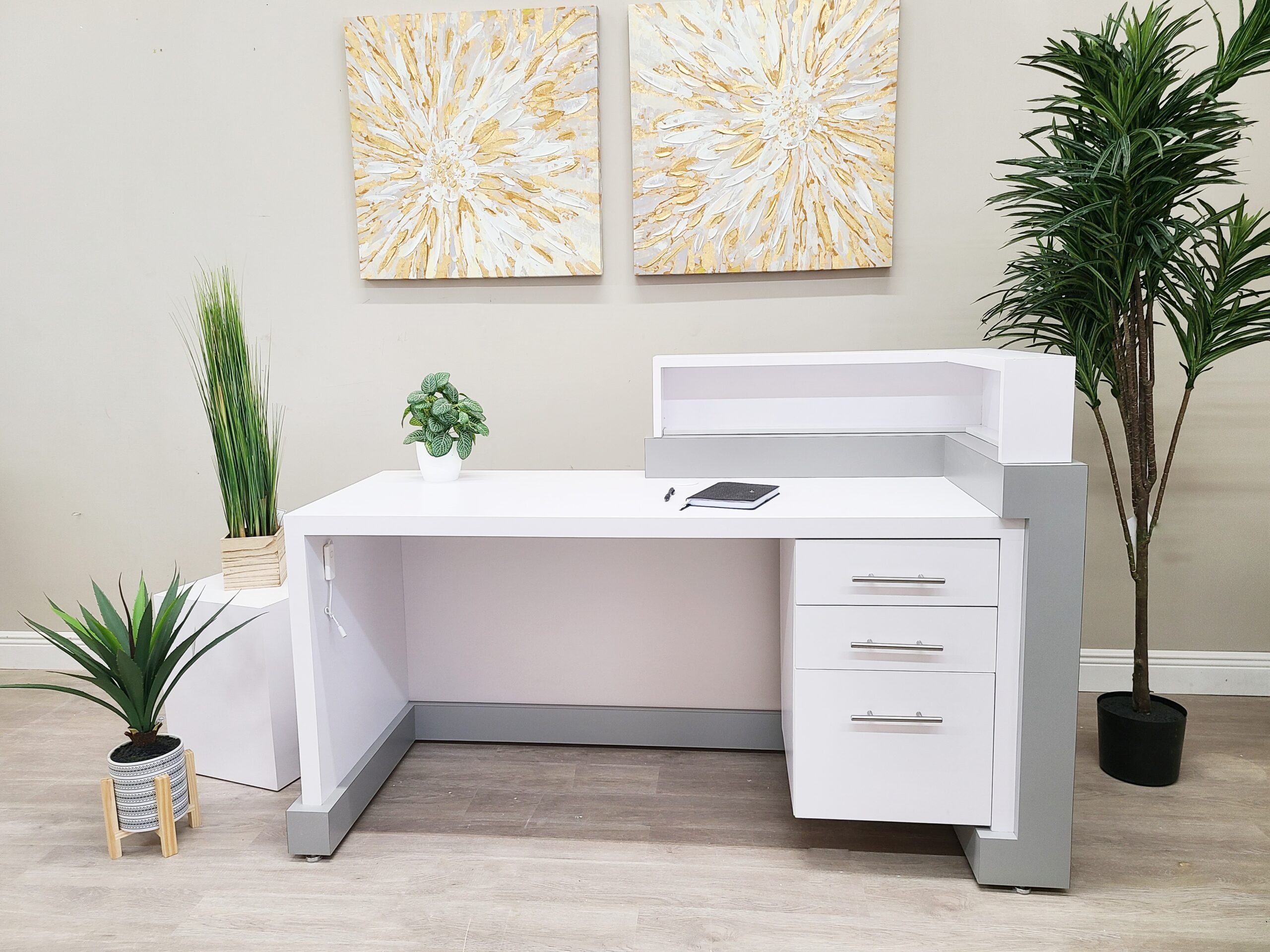 MARAM DESIGN OFFICE Jade Reception Desk Fog Gray & White