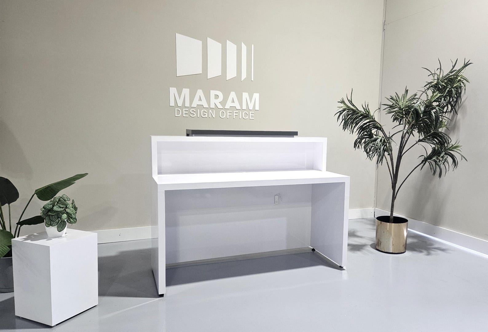 Jasper Reception Desk - Image 5