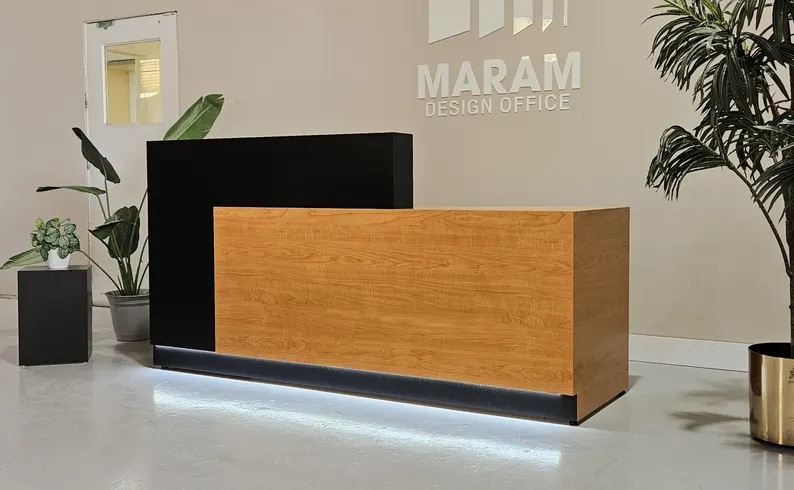 Jade Plus Reception Desk MARAM DESIGN OFFICE