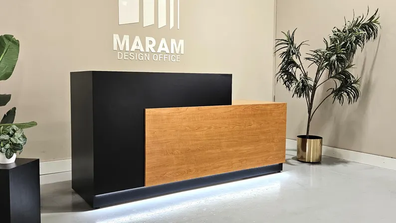 Jade Plus Reception Desk MARAM DESIGN OFFICE