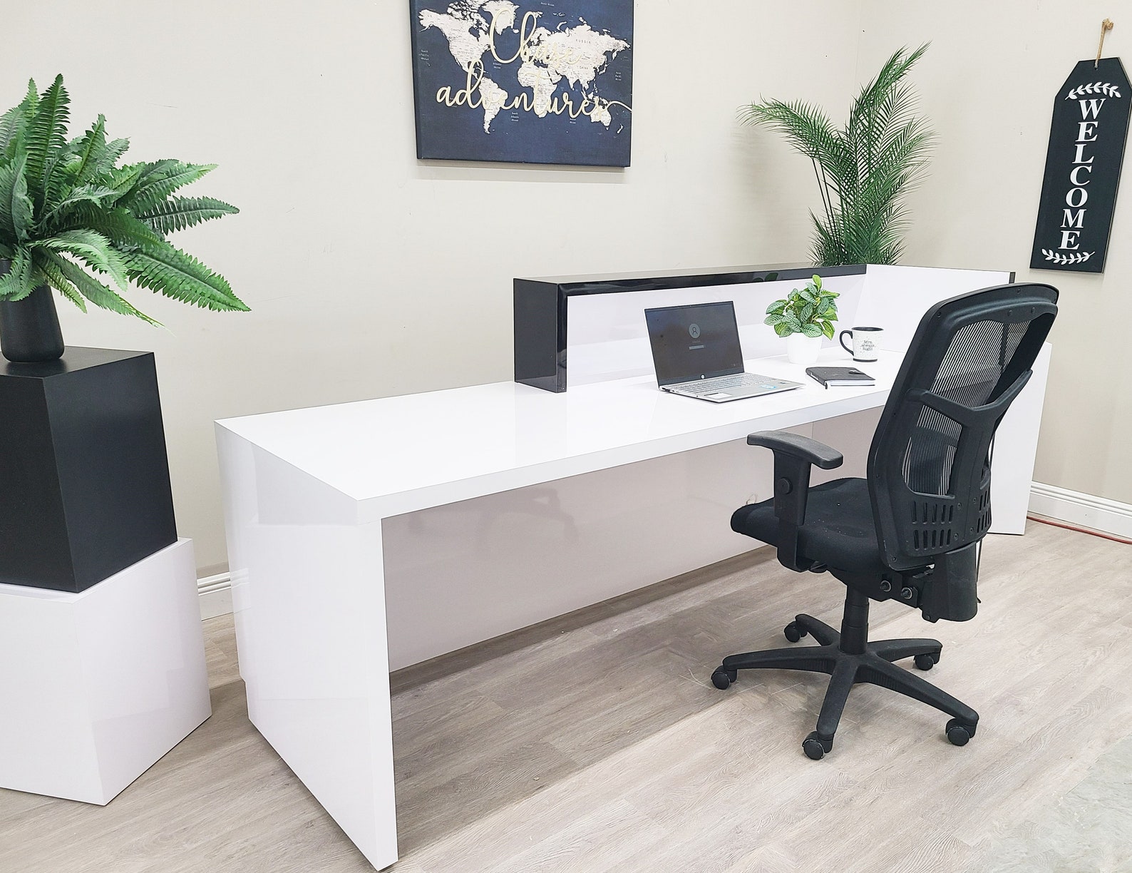 Jade Plus Reception desk (Elemental Stone & Matte White) - Image 7