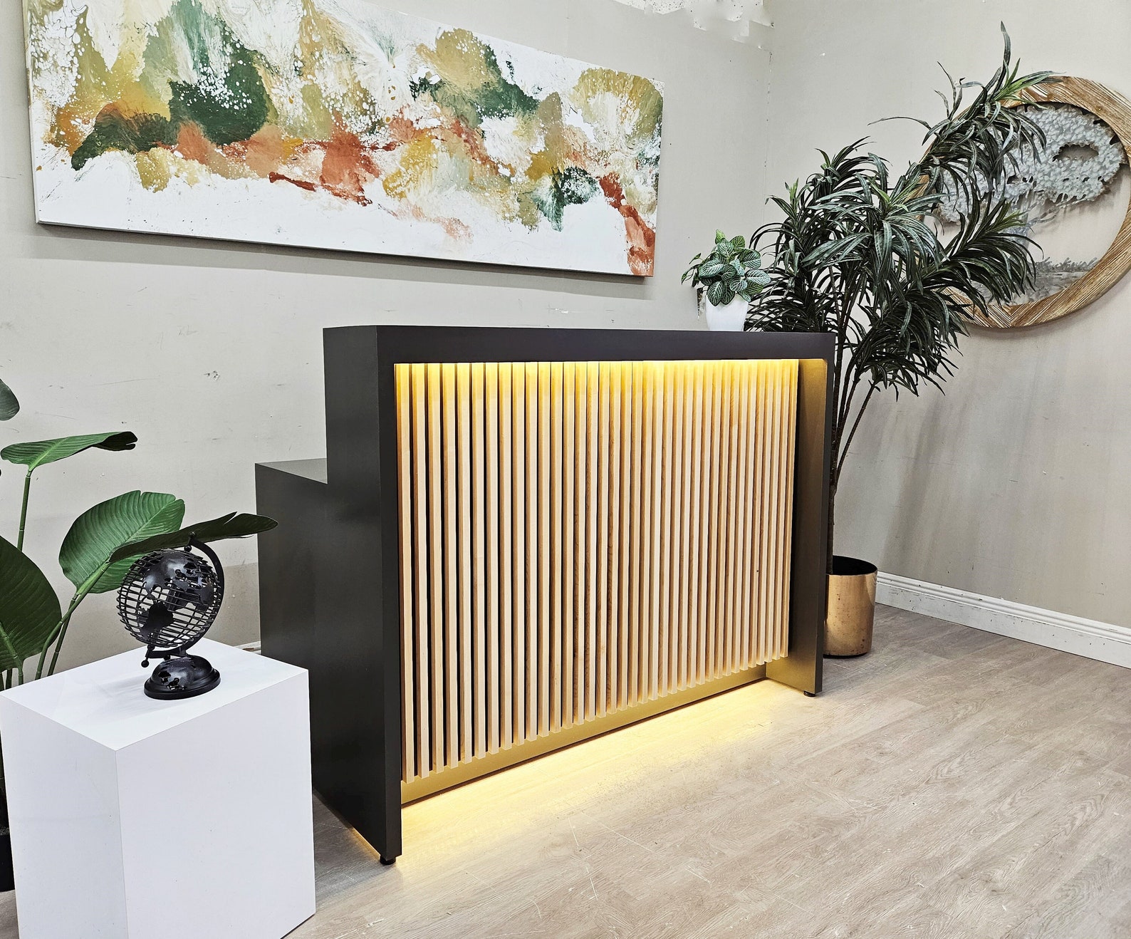 Aquamarine Ultra Reception desk (Walnut) - Image 6